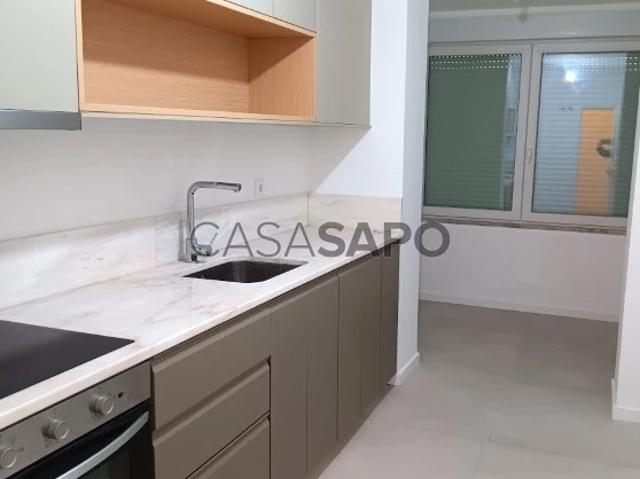 Apartamento alugar em Encosta do Sol, Amadora