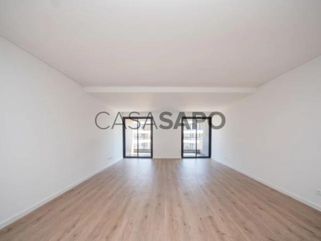 Apartamento alugar em Vista Alta, Amadora