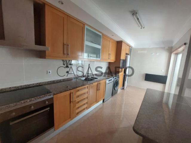 Apartamento alugar em Urbanização Serra das Brancas, Amadora