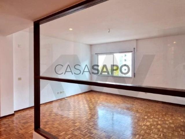 Apartamento alugar em Alfragide, Amadora