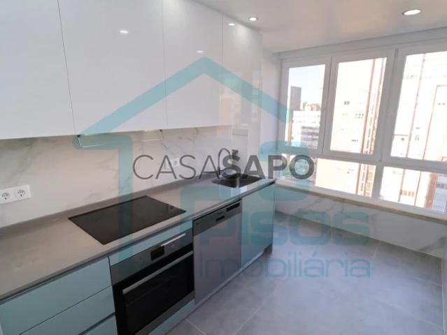 Apartamento alugar em Encosta do Sol, Amadora