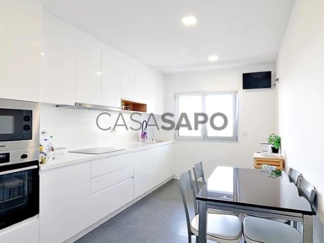 Apartamento alugar em Barreiro, Bairro das Palmeiras
