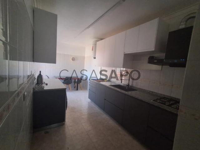 Apartamento alugar em Bairro Ferroviário, Barreiro