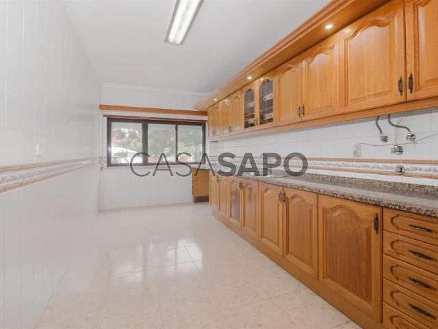 Apartamento alugar em Baixa da Banheira e Vale da Amoreira, Moita