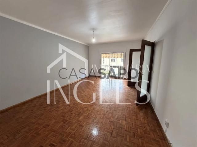 Apartamento alugar em Cartaxo e Vale da Pinta, Cartaxo