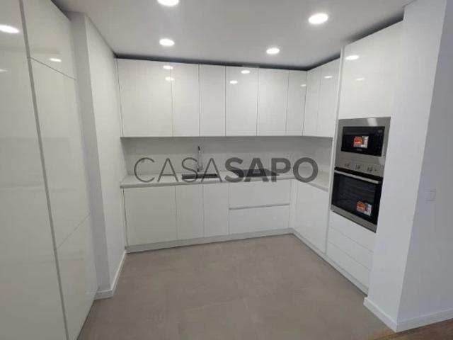 Apartamento alugar em Urbanização Vale Salgueiro, Montijo