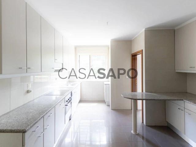 Apartamento alugar em Porto, Lordelo Do Ouro