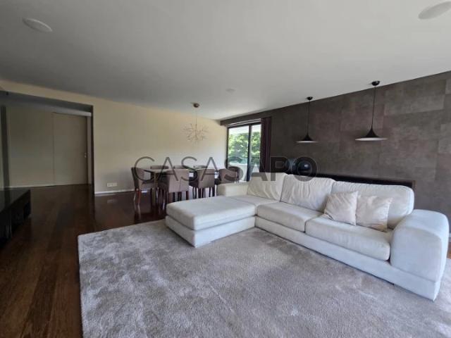 Apartamento alugar em Porto, Lordelo Do Ouro