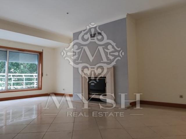 Apartamento alugar em Benfica, Benfica
