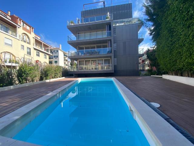 Apartamento alugar em Santo António do Estoril, Cascais