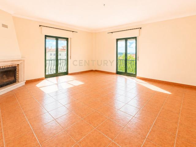 Apartamento alugar em Quinta de Santa Bárbara, Mafra