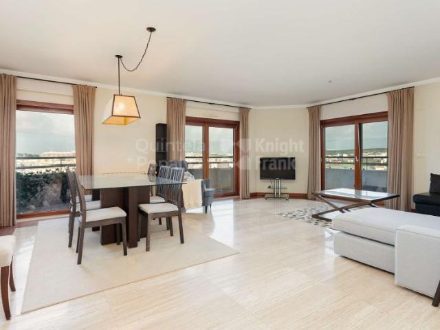 Apartamento alugar em Oeiras, Lisboa