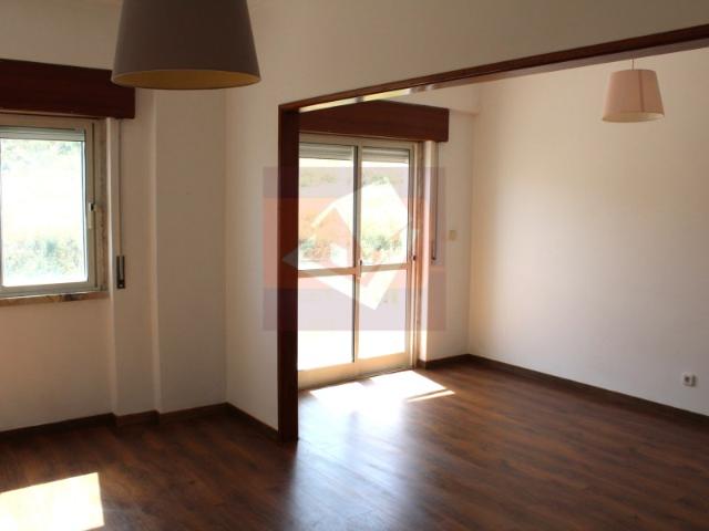 Apartamento alugar em Bairro dos CTT, Odivelas