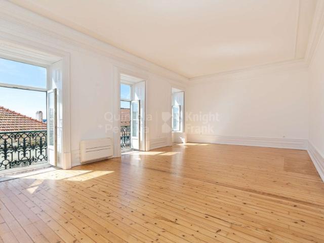 Apartamento alugar em Encarnação, Lisboa