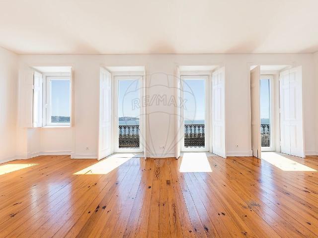 Apartamento alugar em Bairro Clemente Vicente, Oeiras