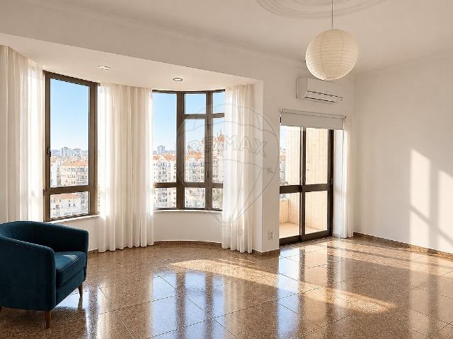 Apartamento alugar em Torcatas, Almada