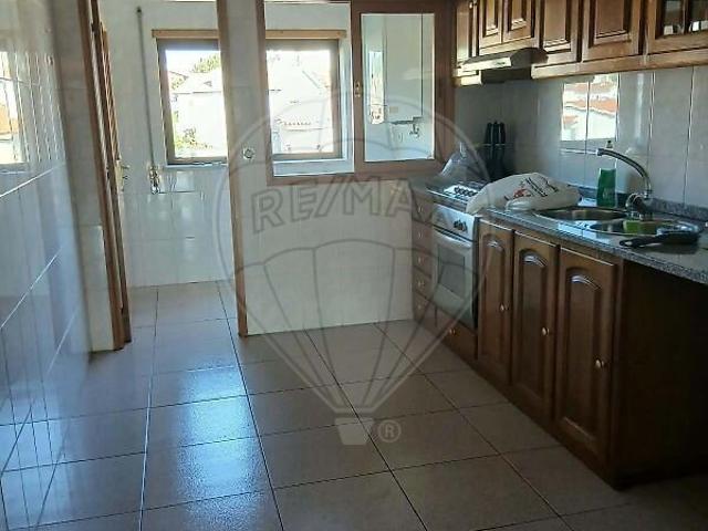 Apartamento alugar em Amares e Figueiredo, Amares