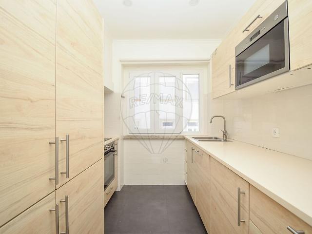 Apartamento alugar em Anjos, Lisboa