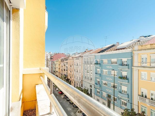 Apartamento alugar em Bairro Azul, Lisboa