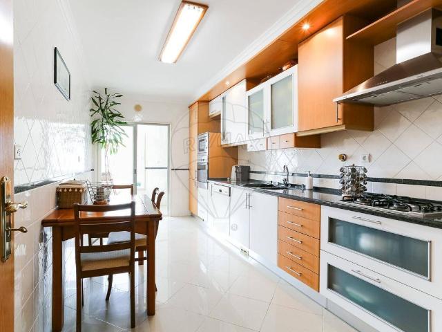Apartamento alugar em Jardins da Parede, Cascais