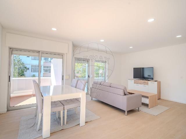 Apartamento alugar em Santo António do Estoril, Cascais