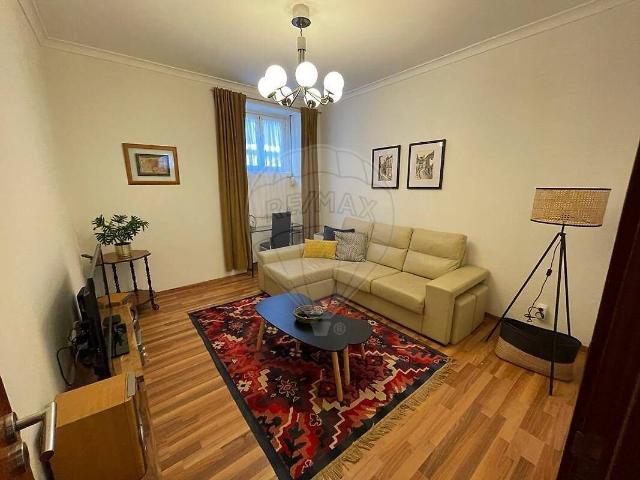Apartamento alugar em Lapa, Lisboa