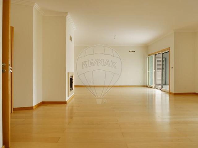Apartamento alugar em Bairro do Bugio, Oeiras