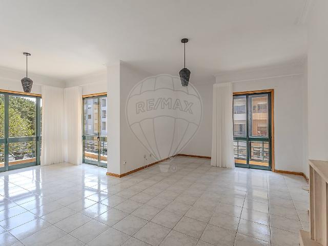 Apartamento alugar em Ovar