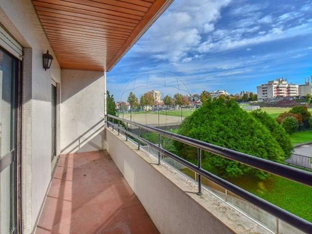Apartamento alugar em Aval de Baixo, Porto
