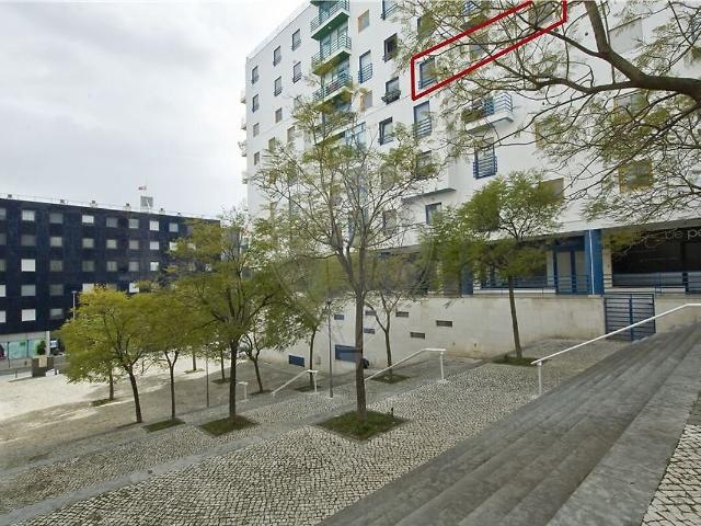 Apartamento alugar em Quinta das Laranjeiras, Lisboa