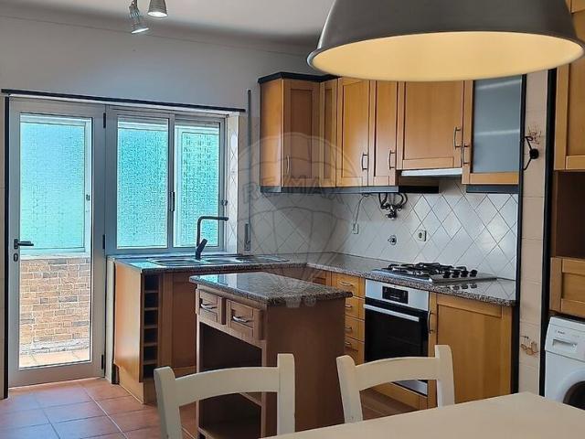 Apartamento alugar em São Martinho do Bispo e Ribeira de Frades, Coimbra