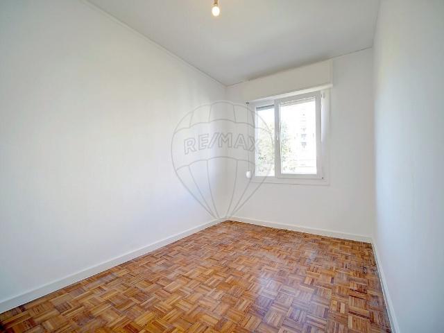 Apartamento alugar em Casal da Paradela, Loures