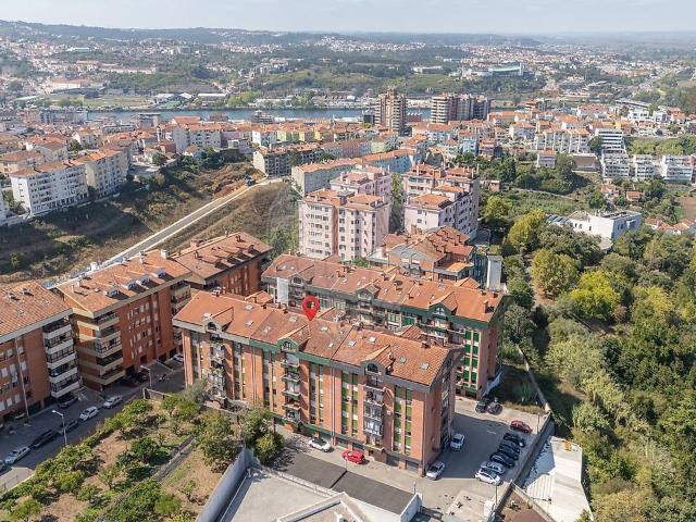 Apartamento alugar em Montes Claros, Coimbra