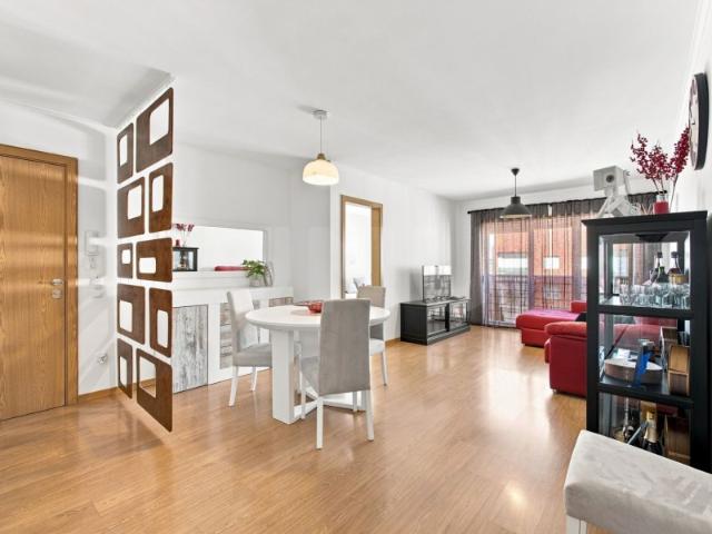 Apartamento venda em Santa Clara, Lisboa