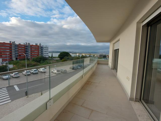 Apartamento alugar em Seixal, Quinta do Outeiro