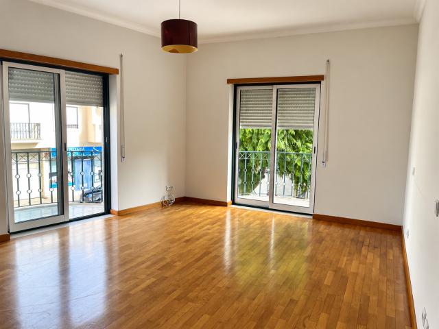 Apartamento alugar em Porto de Mós, Leiria