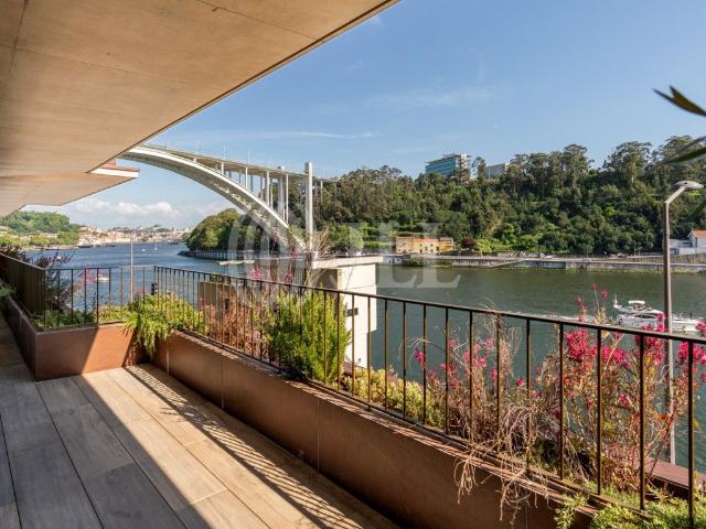 Apartamento venda em Porto, Lordelo Do Ouro