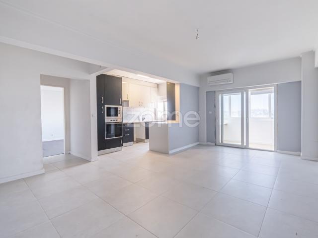 Apartamento venda em Borel, Amadora