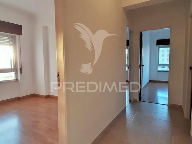 Apartamento alugar em Cais de Vila Franca de Xira, Vila Franca de Xira