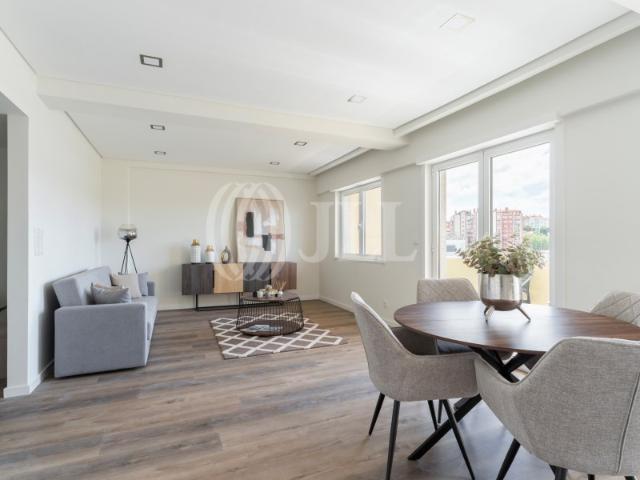 Apartamento venda em Bairro de Santa Cruz de Benfica, Lisboa