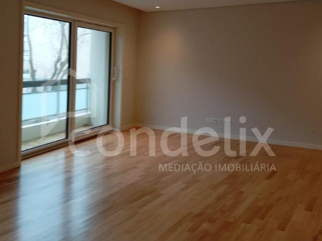Apartamento venda em Porto, Aldoar