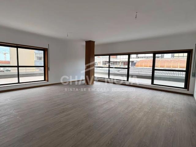 Apartamento venda em Devesas, Vila Nova De Gaia