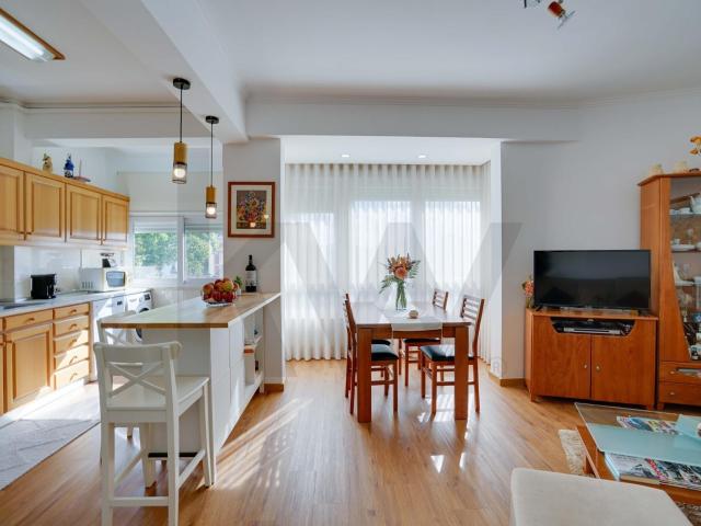 Apartamento venda em Casal do Chapim, Odivelas