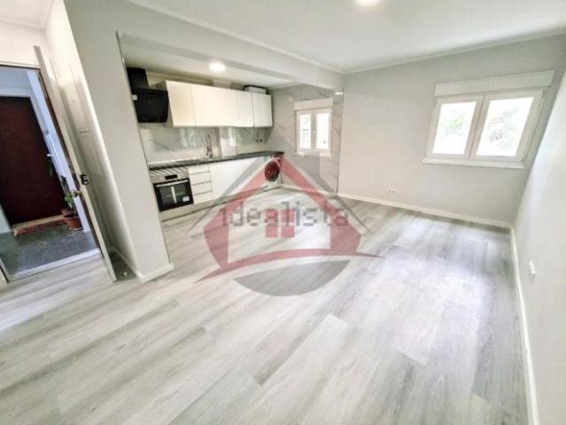 Apartamento venda em Almada, Setúbal