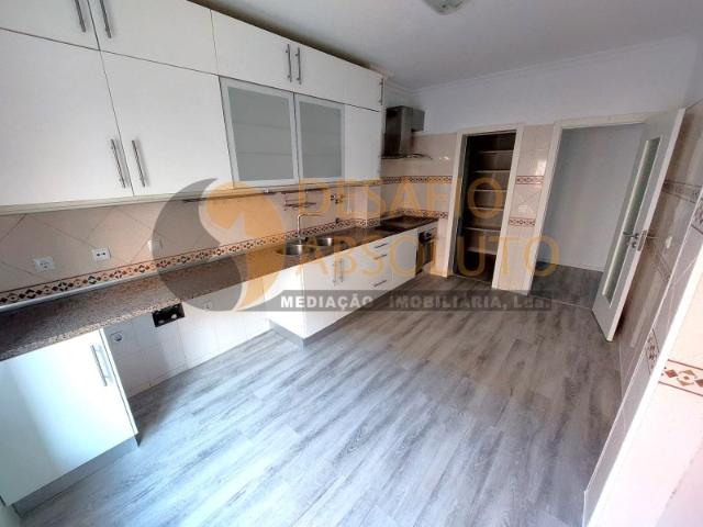 Apartamento venda em Quinta do Conde, Sesimbra