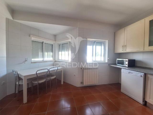 Apartamento alugar em Torres Novas, Santarém