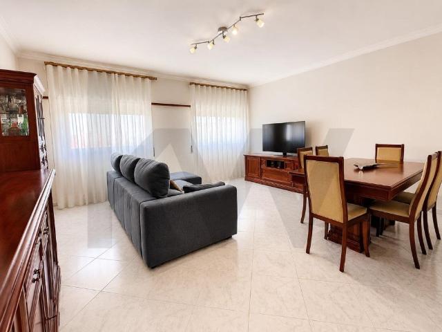 Apartamento venda em Portela da Azóia, Santiago Dos Velhos