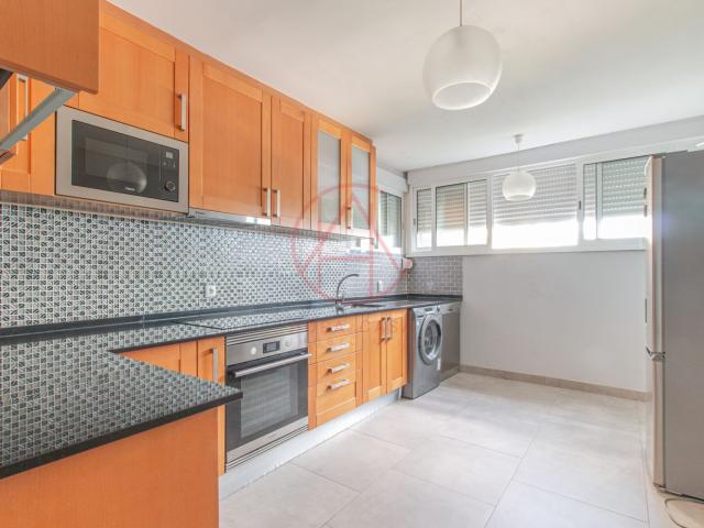 Apartamento venda em Cidade Sol, Santo António Da Charneca