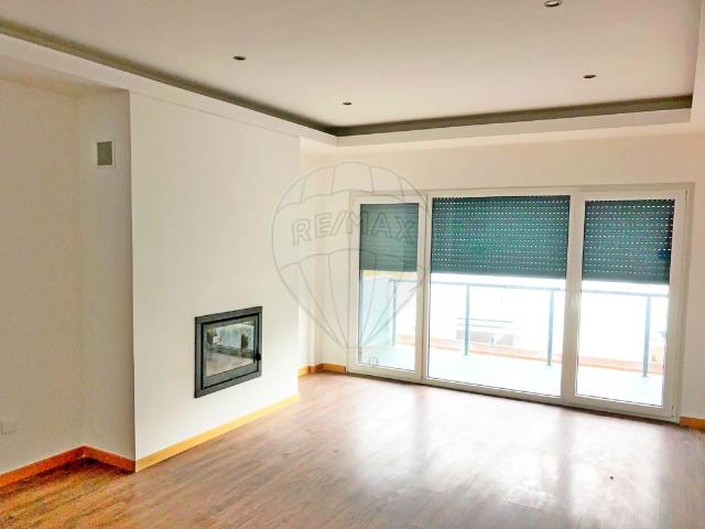 Apartamento venda em Sobral De Monte Agraço, Casal Novo