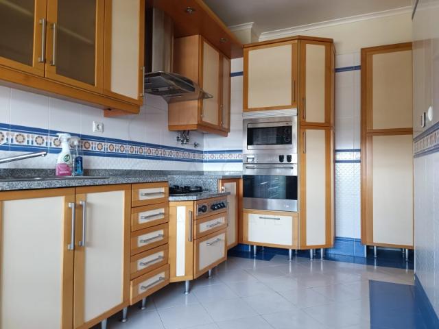 Apartamento alugar em Nova Azeda, Setúbal